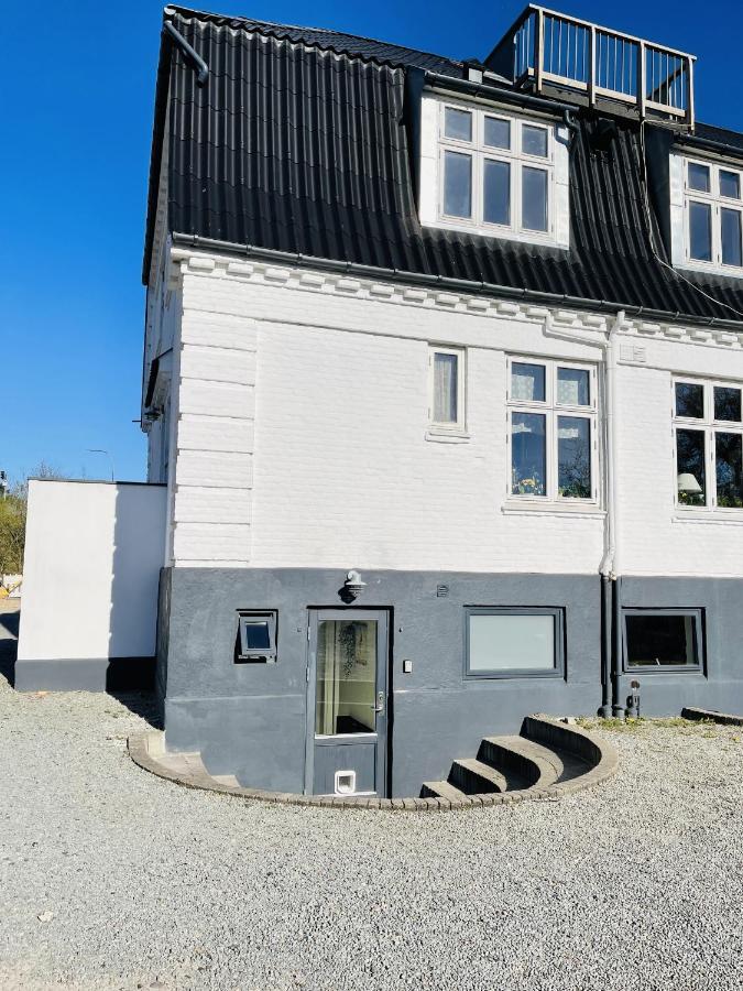 Aday - Central Charming Apartment With Terrace Aalborg Exteriér fotografie